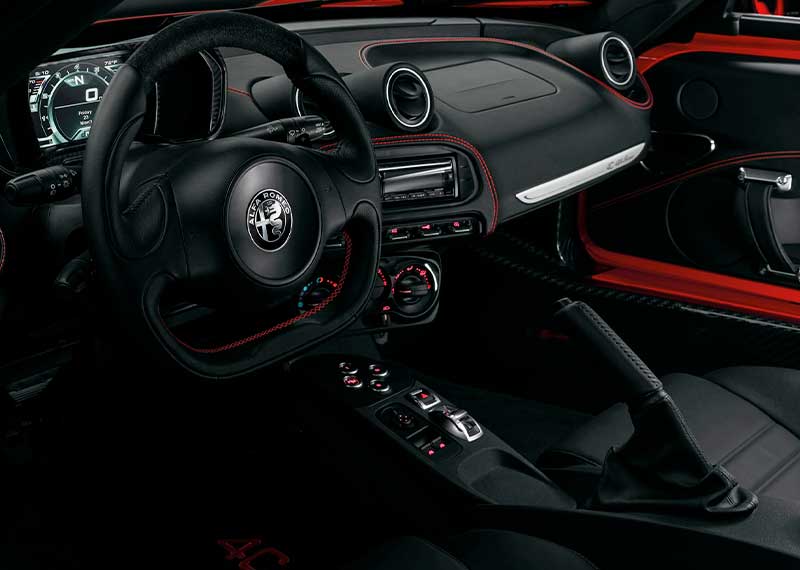 Alfa Romeo 4C Spider interior